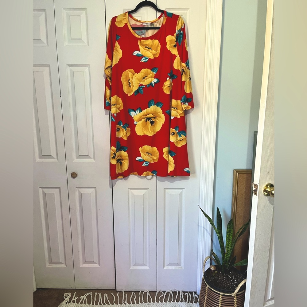 EUC Honey & Lace dress, floral, like legging material sz 2x (fits like xL-1x)